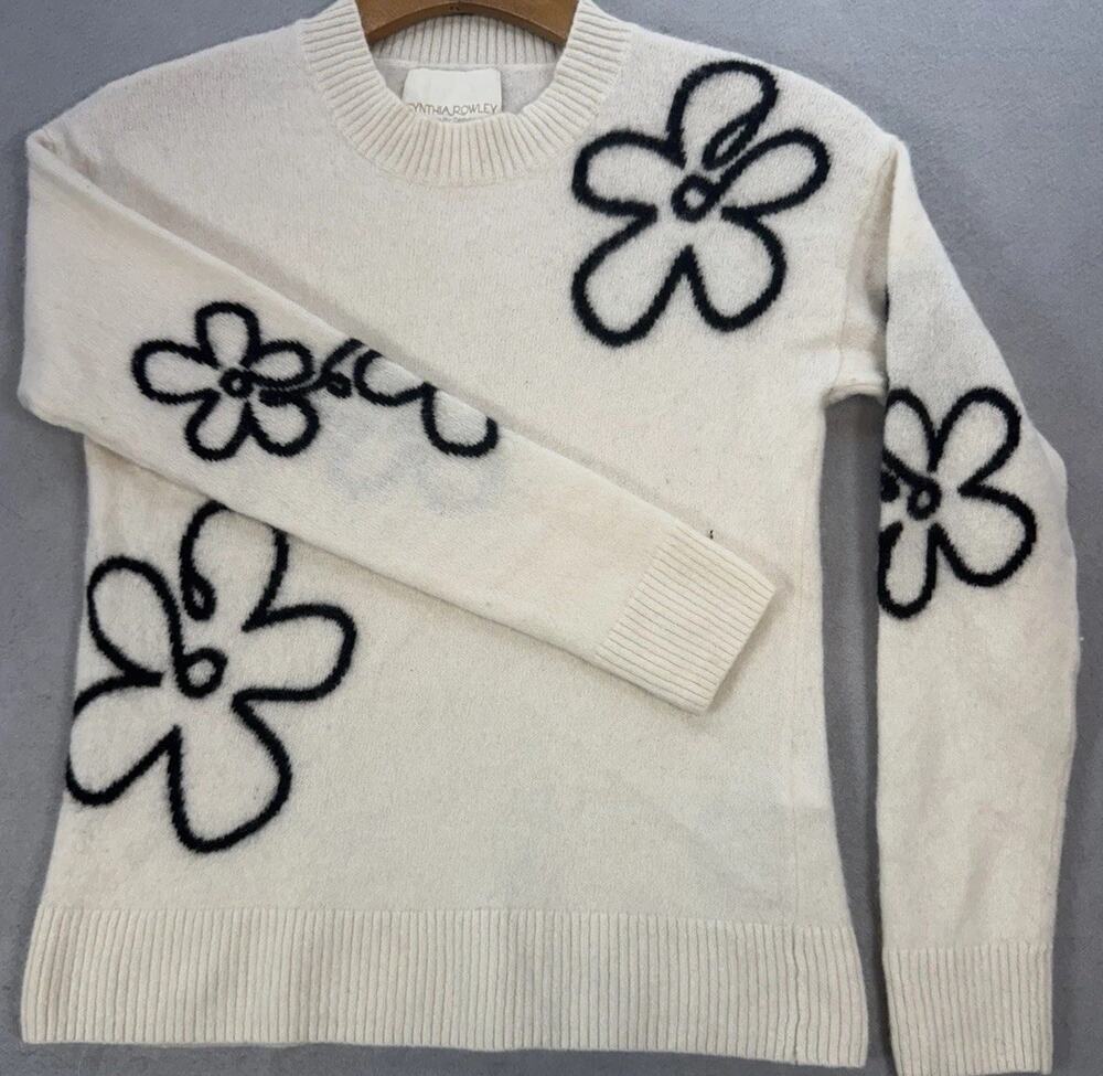 Cynthia Rowley Womens Small 100% Cashmere Sweater Ivory Black Floral Crewneck